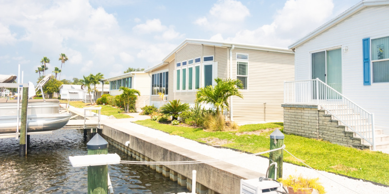 How Proper Seawall Installation for Lakes Provides Erosion Control